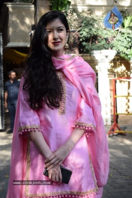 Sonam Kapoor Mehndi Ceremony - 33 of 39