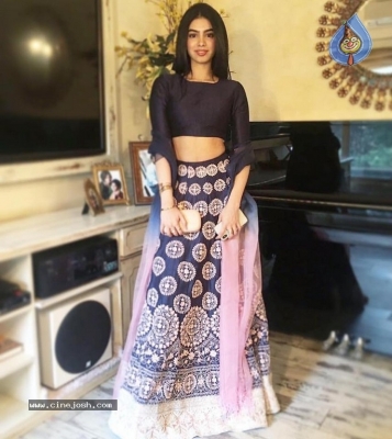 Sonam Kapoor Mehndi Ceremony - 36 of 39