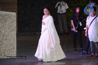 Sonam Kapoor Sangeet and Mehndi Ceremony - 49 of 63