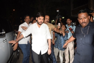 Sridevi Death - Celebs Visit Anil Kapoor Set 4 - 3 of 41