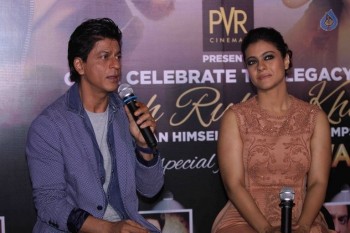 SRK and Kajol at Sneak Preview of Film Dilwale - 5 of 40