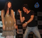 SRK and Kareena at Sony Playstation Event - 24 of 45