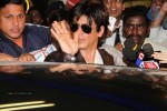 SRK and Katrina at Mumbai Airport - 57 of 57