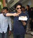 SRK Celebrates His Bday with Fans and Media - 3 of 31