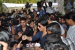 SRK Celebrates His Bday with Fans and Media - 5 of 31