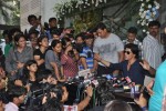 SRK Celebrates His Bday with Fans and Media - 23 of 31