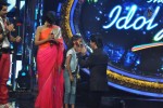 SRK n Deepika at Indian Idol Junior Event - 9 of 59