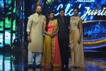 SRK n Deepika at Indian Idol Junior Event - 58 of 59
