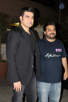 Stars at Jeena Isi Ka Naam Hai Premiere - 18 of 42