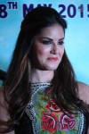 Sunny Leone Dance Performs at Inorbit Mall Mumbai - 5 of 33