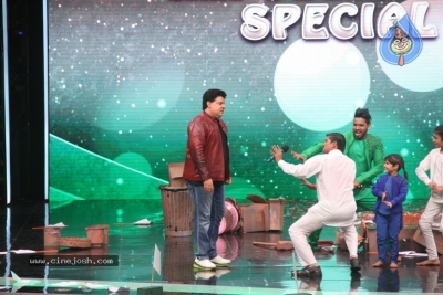 Super Dancer Show On Location Photos - 1 of 9