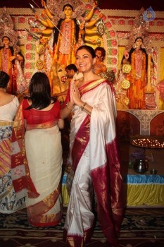 Sushmita Sen at Durga Aarti - 21 of 21