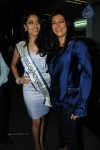 Sushmita Sen with Miss Asia Pacific 2012 Winner - 24 of 35