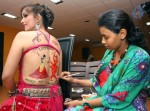 Tanisha Singh Hot Back Painting Photo Shoot - 14 of 31