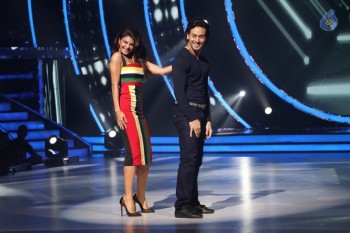 Tiger Shroff at Jhalak Dikhhla Jaa Sets - 3 of 32