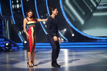 Tiger Shroff at Jhalak Dikhhla Jaa Sets - 18 of 32