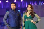 Top Bolly Celebs at IBJA Fashion Show - 37 of 207