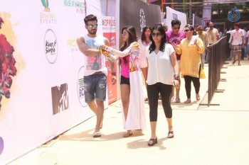 TV Celebrities at BCL Holi 2016 - 10 of 49