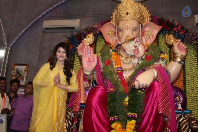 Urvashi Rautela and Poonam Pandey Ganesh Darshan Photos - 12 of 28