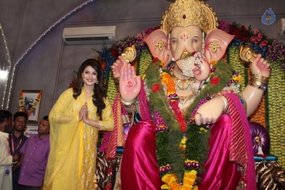 Urvashi Rautela and Poonam Pandey Ganesh Darshan Photos - 15 of 28