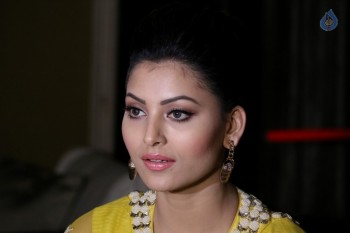 Urvashi Rautela Celebrates Deewali - 13 of 32