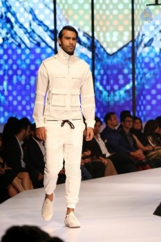 Van Heusen and GQ Fashion Nights 2016 - 14 of 42