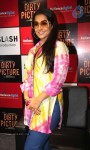 Vidya Balan Promotes The Dirty Picture Movie at Reliance Digital - 15 of 47