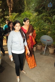 Vidya Balan Unveiles Designers Summer Collection - 29 of 42