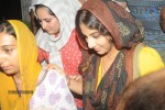 Vidya Balan Visits Mahim Dargah  - 24 of 27