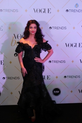 Vogue Beauty Awards 2017 Red Carpet - 44 of 61