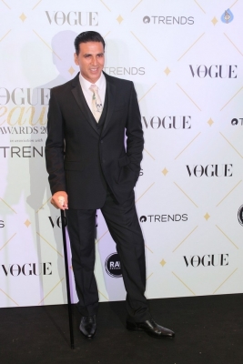 Vogue Beauty Awards 2017 Red Carpet - 47 of 61
