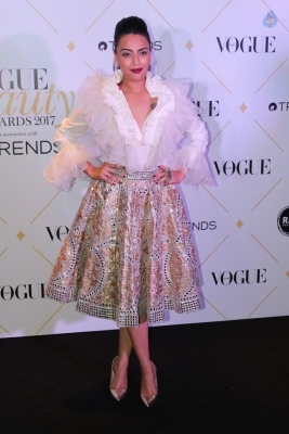 Vogue Beauty Awards 2017 Red Carpet - 54 of 61