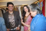 Zarine Khan At Riyaz Gangji's Libas Store - 5 of 30