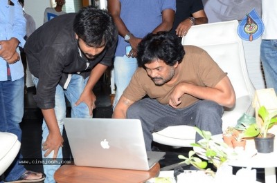 Deshamlo Dongalu Paddaru Movie Teaser Launch