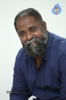 Director K.V Guhan Interview Photos