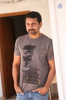 Dwaraka Movie Director Srinivasa Ravindra Interview