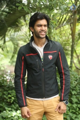 7 Adugulu Movie Opening