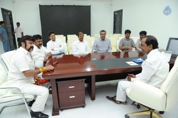 Nandamuri Balakrishna meets Telangana CM KCR