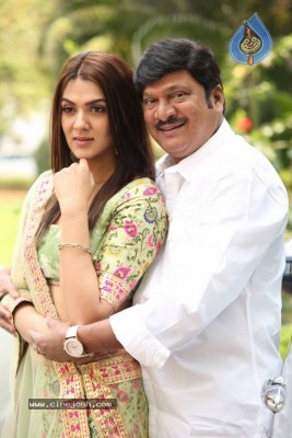 Oollo Pelliki Kukkala Hadavidi Audio Launch