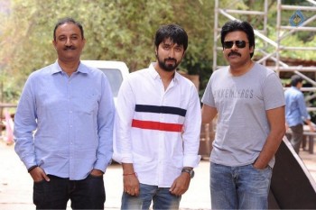Pawan Kalyan at Sardaar Sets