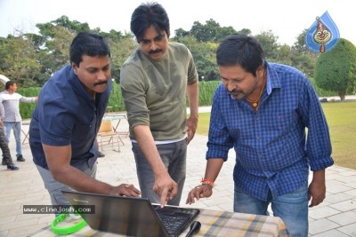 Pawan Kalyan Launches 2 Countries Movie Teaser
