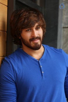 Rogue Hero Ishan Interview Photos