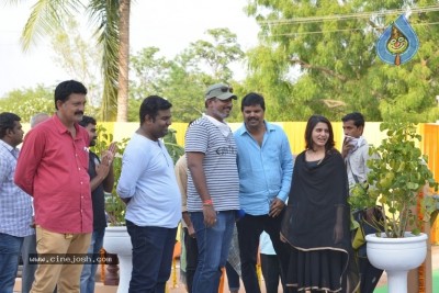 Tollywood Celebrities at Balakrishnudu Movie Shooting Spot