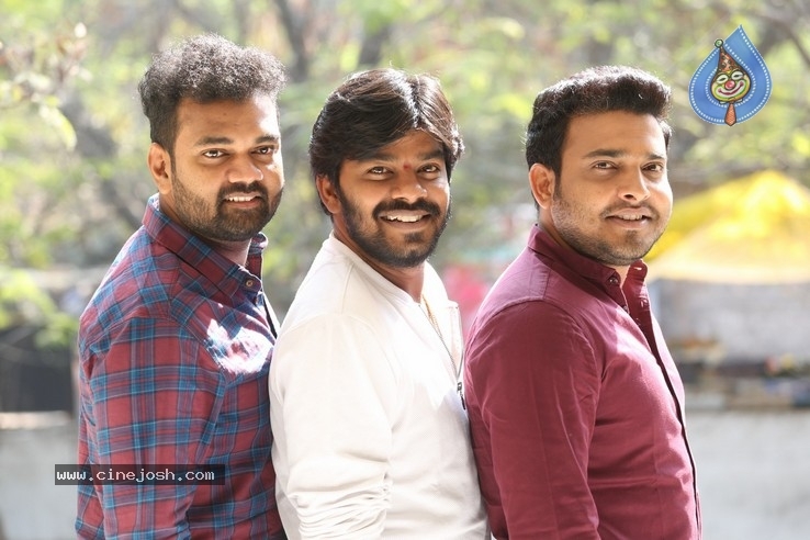 3 Monkeys Movie Press Meet - 26 / 39 photos