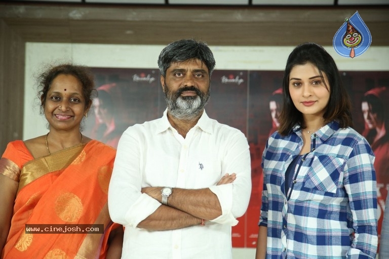 5ws Movie First Look Launch - 6 / 19 photos