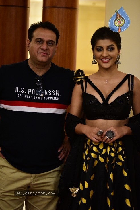 9th Edition Chennai International Fashion Week Photos - 4 / 19 photos