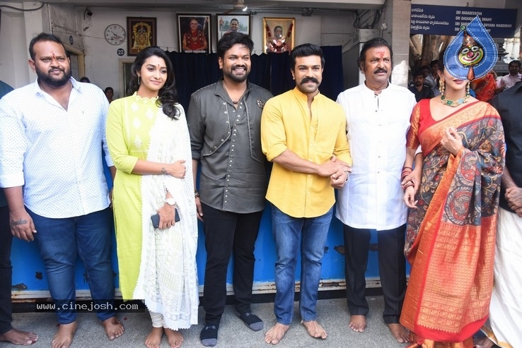 AhamBrahmasmi Movie Opening Set 01 - 10 / 34 photos