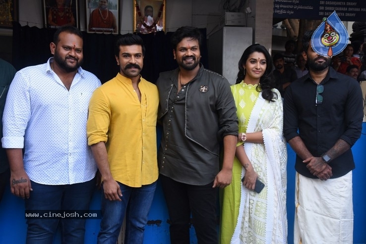 AhamBrahmasmi Movie Opening Set 01 - 19 / 34 photos