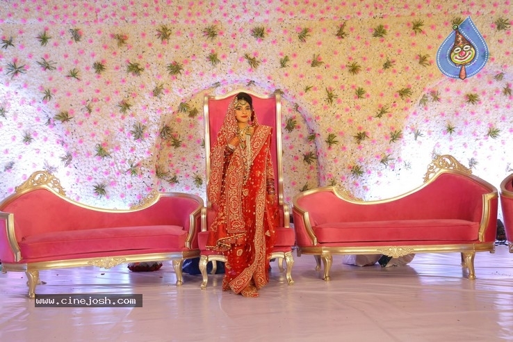 Ahmed Abhdul Taqveem And Dr Zoha Mujeeb Wedding Ceremony - 53 / 62 photos