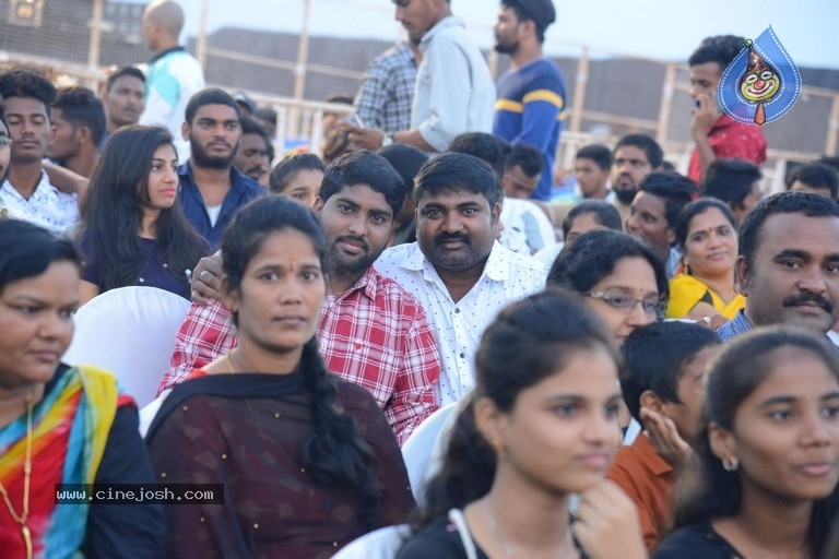 Ala Vaikunthapurramloo Success Celebrations 01 - 26 / 84 photos